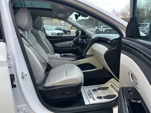 Used 2024 Hyundai Tucson Limited image 32