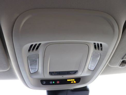 Used 2023 Buick Envision Preferred image 45