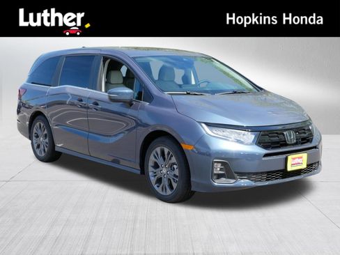 Certified 2026 Honda Odyssey Touring image 1