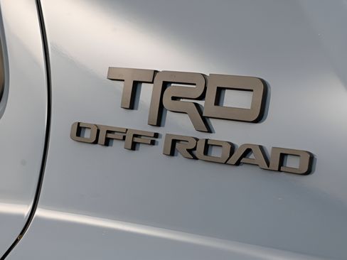 Used 2025 Toyota 4Runner TRD Off-Road AWD/4WD image 36
