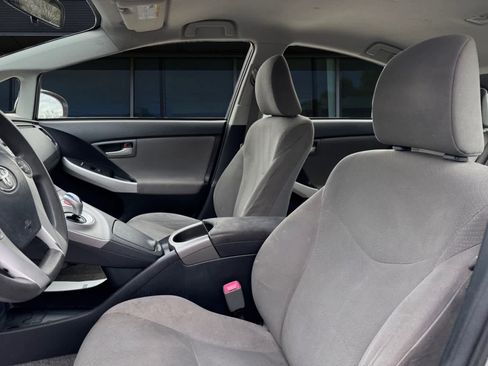 Used 2013 Toyota Prius Three FWD image 2