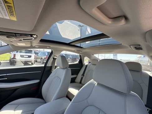 New 2026 Hyundai Sonata Limited FWD image 16