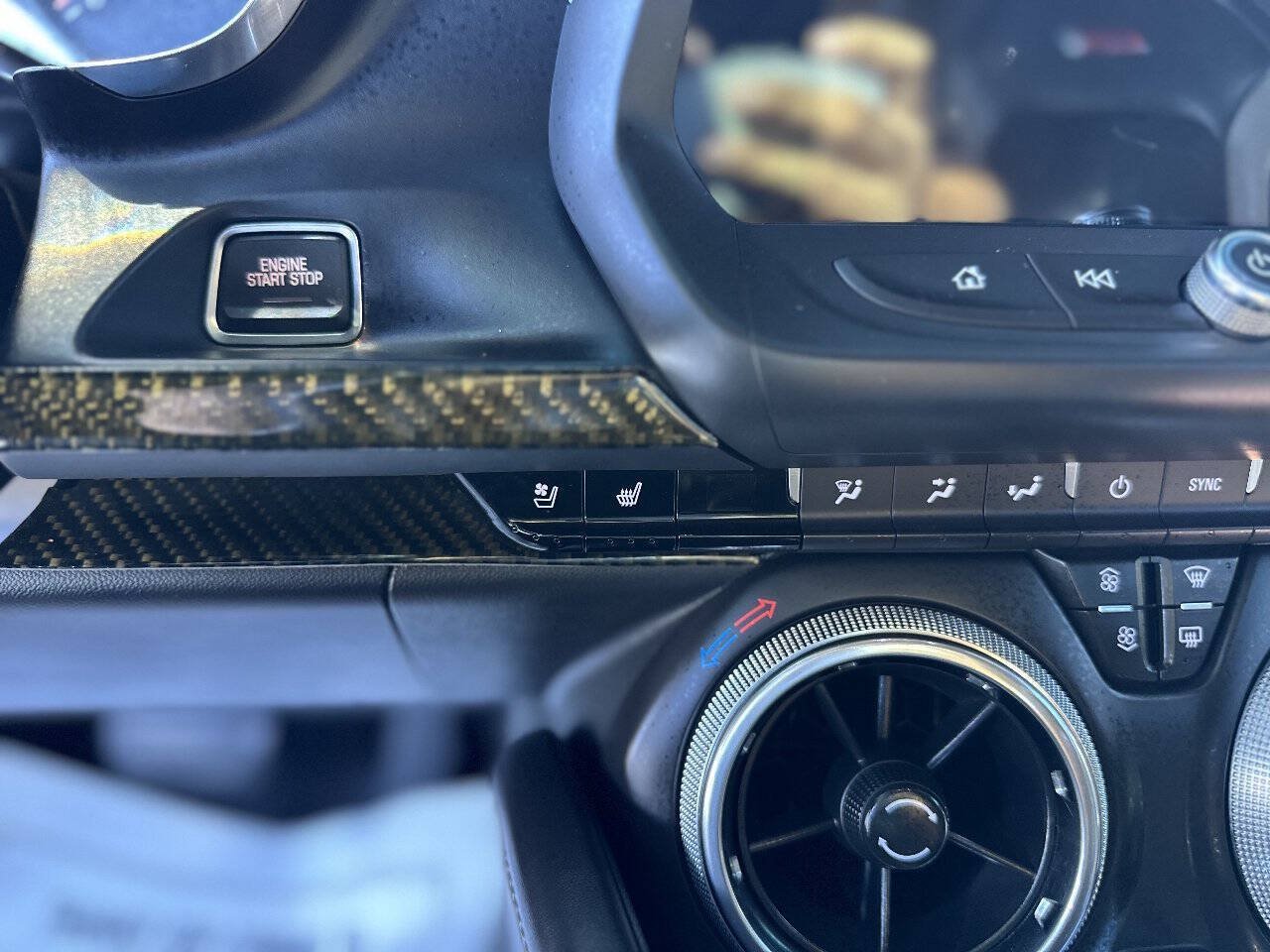 Used 2016 Chevrolet Camaro SS RWD image 17