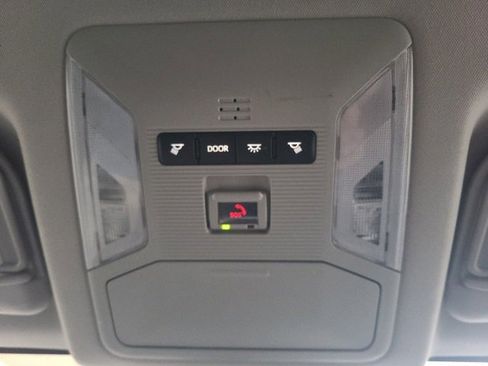 Used 2023 Toyota RAV4 XLE image 30