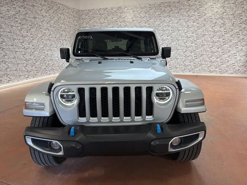 Used 2022 Jeep Wrangler Unlimited Sahara w/ Cold Weather Group image 2