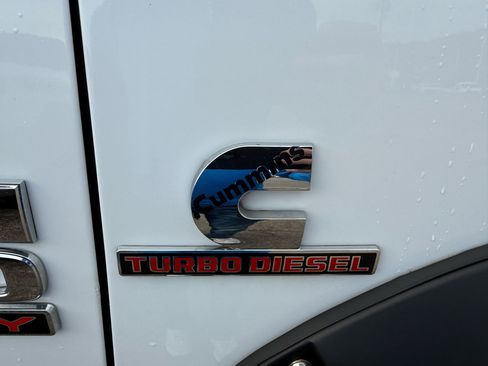 Used 2018 RAM 2500 SLT image 26