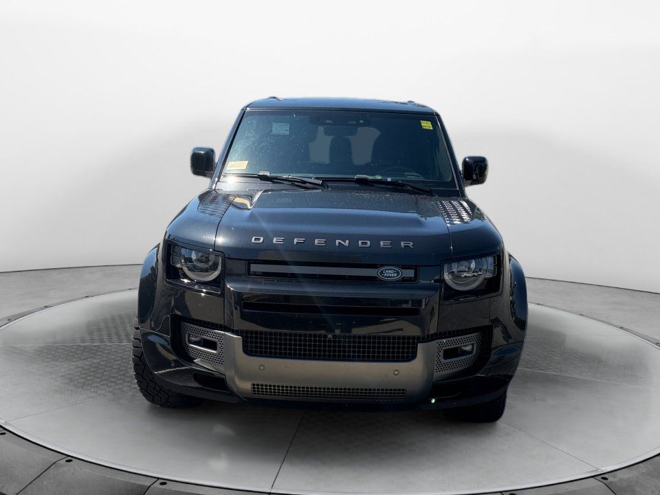 Used 2024 Land Rover Defender 130 Outbound AWD/4WD image 2