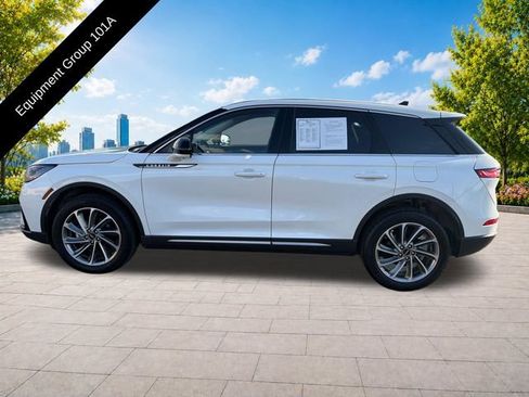 Certified 2024 Lincoln Corsair AWD w/ Equipment Group 101A image 3