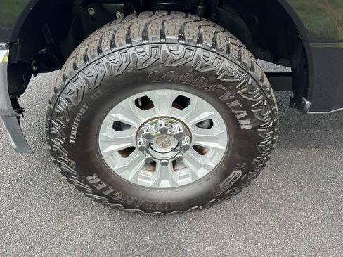 Used 2020 Ford F250 XL w/ STX Appearance Package AWD/4WD image 15