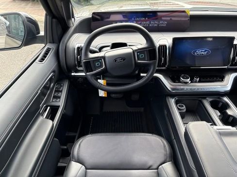 New 2026 Ford Expedition Platinum w/ Stealth Appearance Package image 20