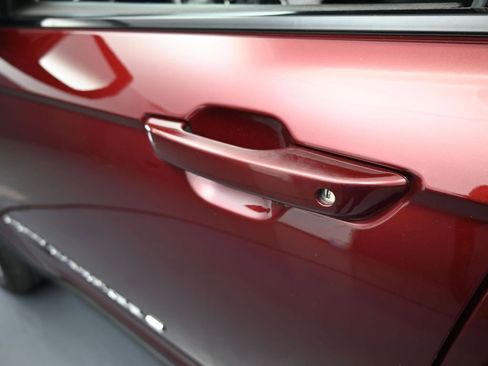 Used 2021 Jeep Grand Cherokee L Limited image 34