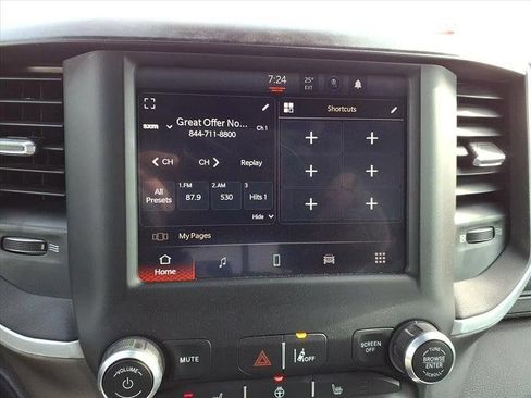 Used 2023 RAM 1500 Big Horn AWD/4WD image 32