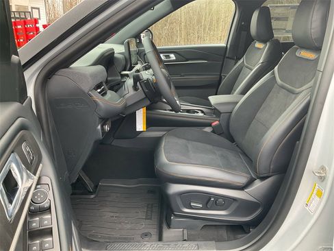 New 2026 Ford Explorer Tremor w/ Tremor Convenience Package image 16