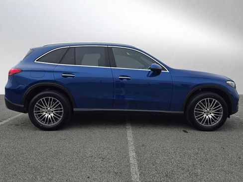 New 2026 Mercedes-Benz GLC 300 4MATIC image 2