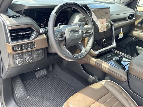 New 2026 GMC Yukon XL Denali Ultimate AWD/4WD image 22