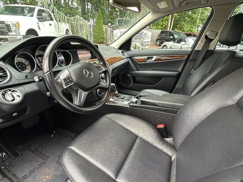 Used 2014 Mercedes-Benz C 300 4MATIC Sedan image 22