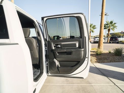 Used 2024 RAM 1500 Classic Warlock image 15