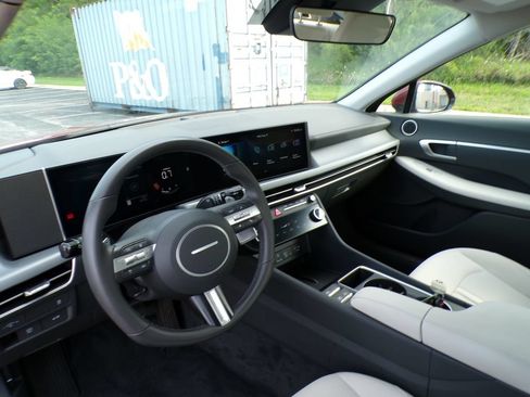 Used 2026 Hyundai Sonata SEL AWD/4WD image 9
