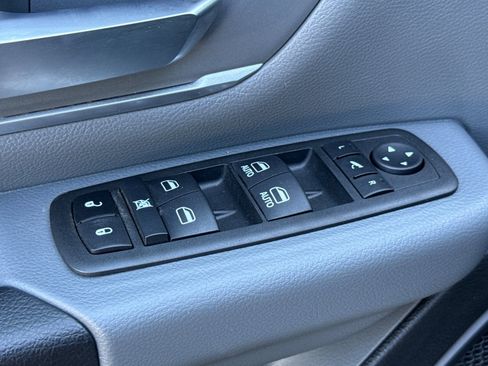 Used 2022 RAM 1500 Big Horn w/ Trailer Tow Group (B) image 12