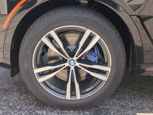 New 2026 BMW X7 M60i image 14