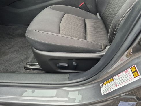 Used 2025 Nissan Altima 2.5 SV image 12