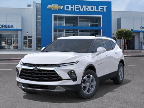 New 2026 Chevrolet Blazer LT w/ Convenience Package FWD image 7