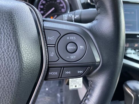 Used 2020 Toyota Camry SE w/ Carpet Mat Package FWD image 15