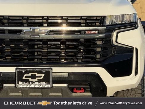 Used 2022 Chevrolet Suburban Z71 AWD/4WD image 4