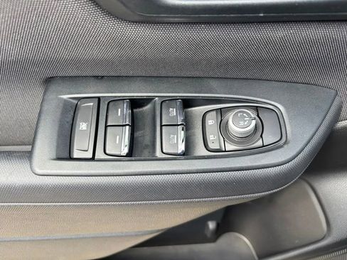 Used 2025 Subaru Forester Premium AWD/4WD image 22