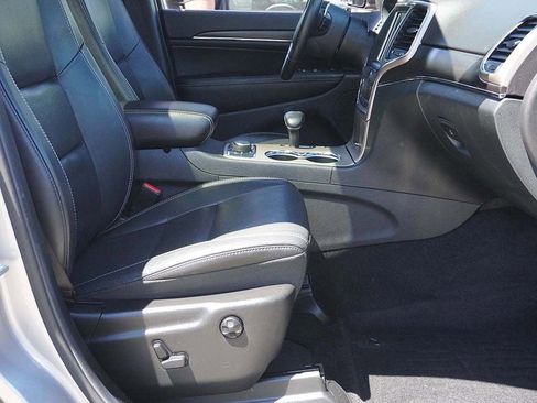 Used 2014 Jeep Grand Cherokee Limited AWD/4WD image 27