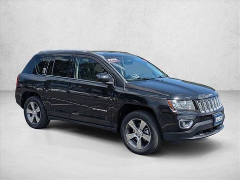 Used 2016 Jeep Compass High Altitude AWD/4WD image 3