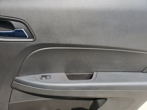 Used 2013 Chevrolet Equinox LS image 27