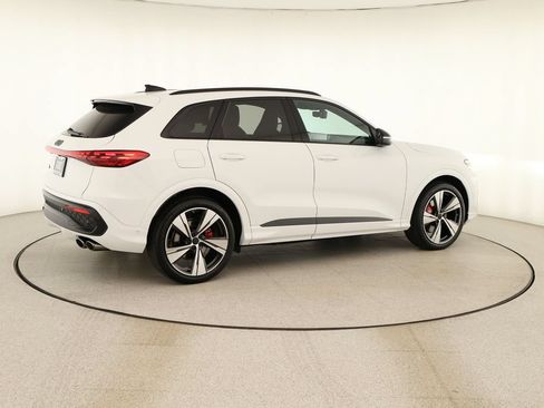 New 2026 Audi SQ5 Premium Plus AWD/4WD image 7