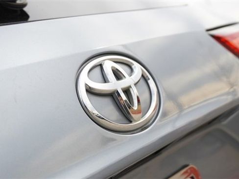 Used 2020 Toyota Highlander Platinum image 12