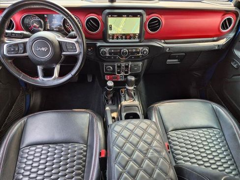 Used 2022 Jeep Gladiator Rubicon w/ LED Lighting Group AWD/4WD image 17