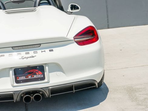 Used 2016 Porsche Boxster Spyder RWD image 44