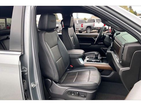 Used 2024 Chevrolet Silverado 1500 High Country w/ Technology Package image 8