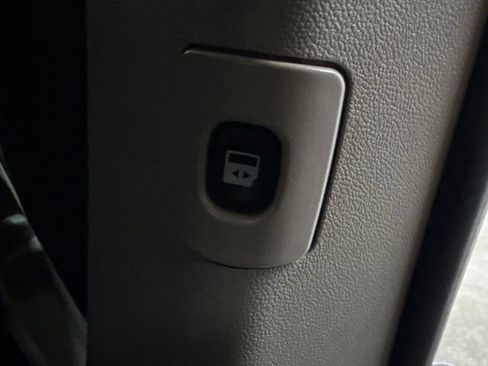 Used 2014 Dodge Grand Caravan SXT w/ Rear Park Assist Package FWD image 20