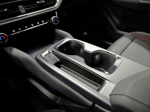 Used 2024 Chevrolet Equinox EV RS image 25