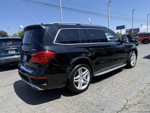 Used 2015 Mercedes-Benz GL 550 4MATIC image 4