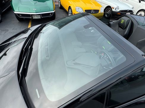 Used 2020 Lamborghini Huracan EVO image 34