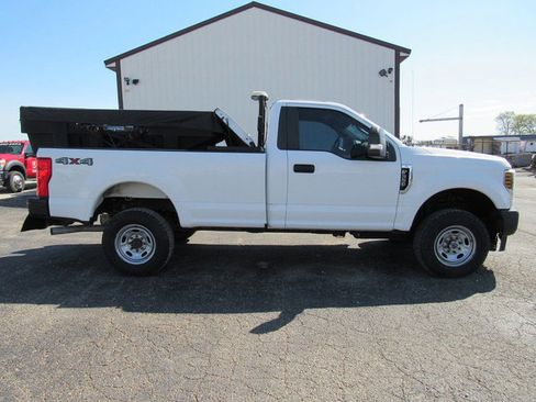 Used 2018 Ford F350 XL AWD/4WD image 2