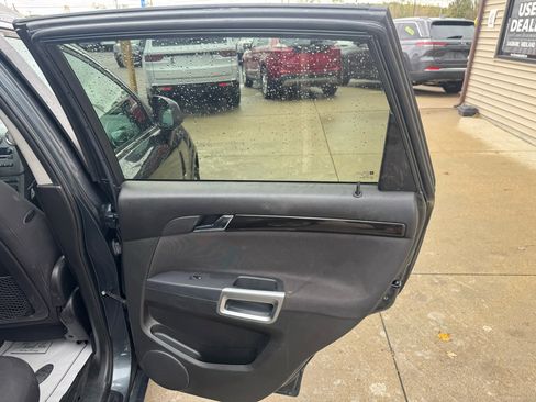 Used 2013 Chevrolet Captiva Sport LT image 16