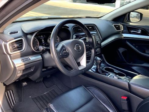 Used 2022 Nissan Maxima SV w/ Floor Mat Group image 16