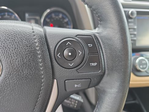 Used 2016 Toyota RAV4 XLE w/ Convenience Package FWD image 15