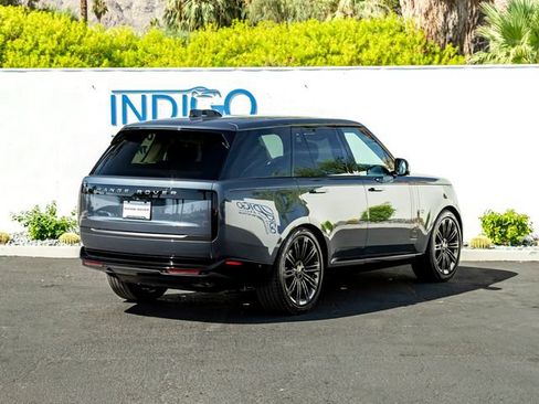 Certified 2024 Land Rover Range Rover Autobiography AWD/4WD image 6