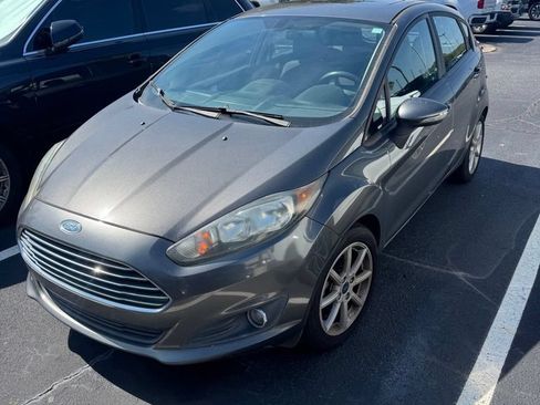 Used 2015 Ford Fiesta SE w/ Equipment Group 201A FWD image 1