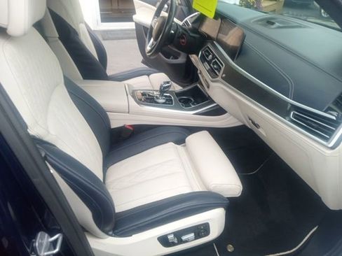 Used 2021 BMW ALPINA XB7 image 41