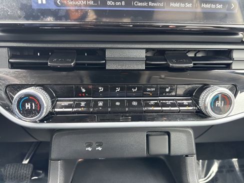 Used 2024 Honda Prologue Touring image 20