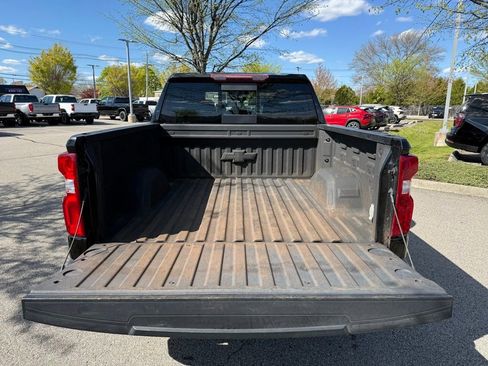 Used 2021 Chevrolet Silverado 1500 RST w/ Convenience Package II AWD/4WD image 10